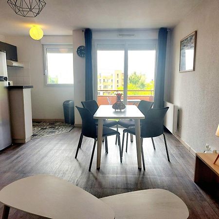 شقة Le Montauriol - Logement Avec Terrasse - Piscine -Tennis - Place De Parking Privee مونْتوبا المظهر الخارجي الصورة