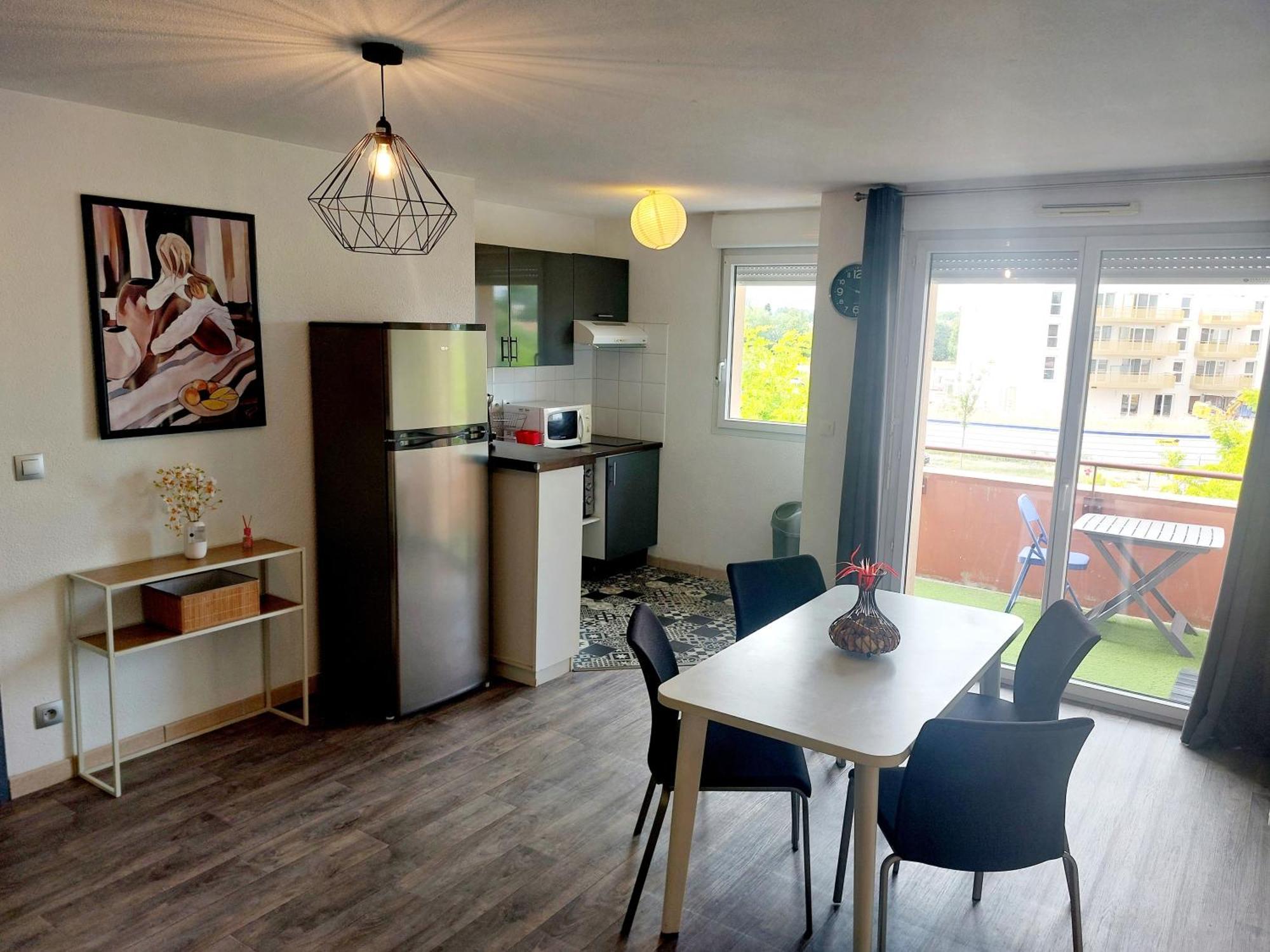 شقة Le Montauriol - Logement Avec Terrasse - Piscine -Tennis - Place De Parking Privee مونْتوبا المظهر الخارجي الصورة