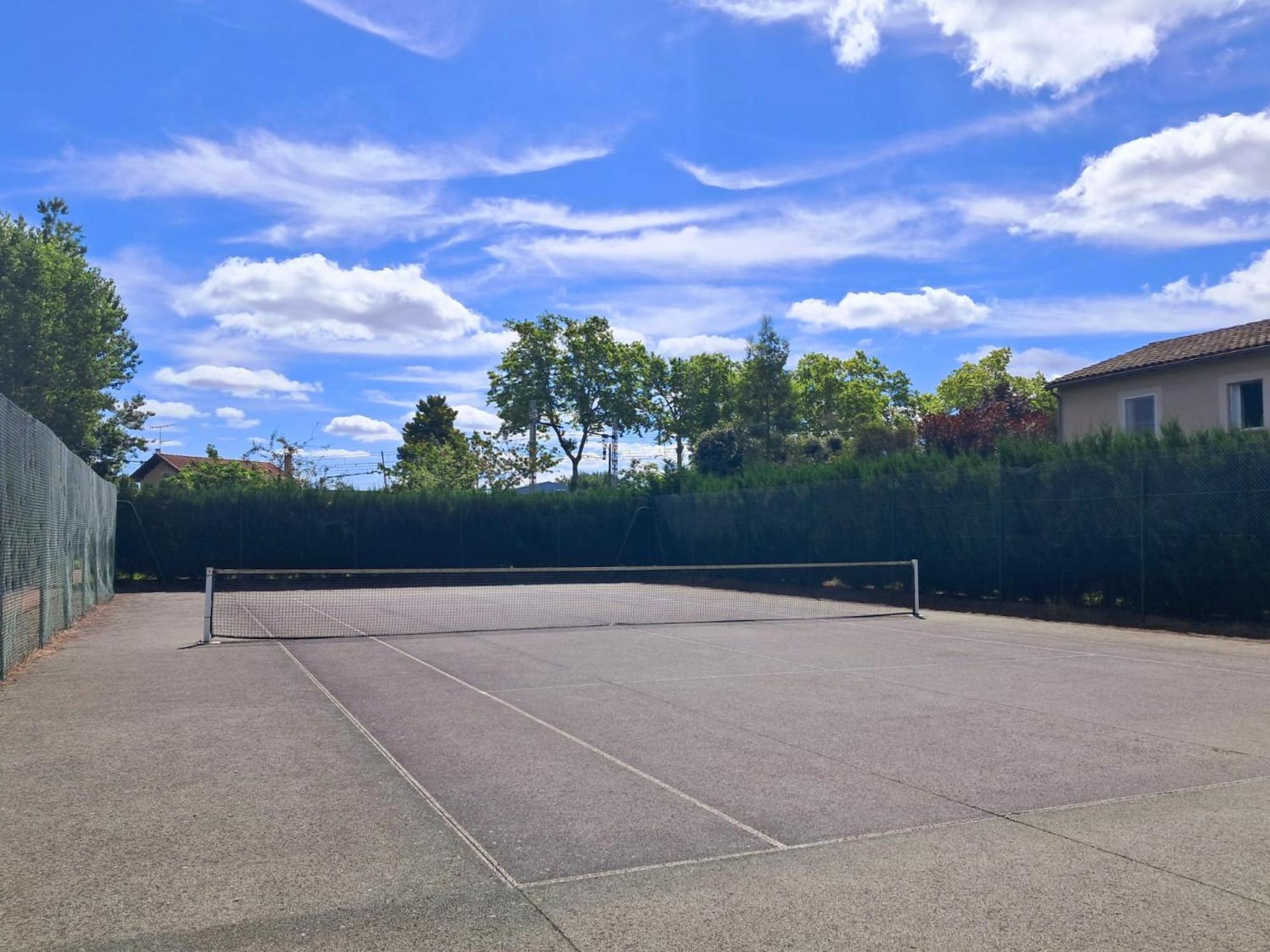 شقة Le Montauriol - Logement Avec Terrasse - Piscine -Tennis - Place De Parking Privee مونْتوبا المظهر الخارجي الصورة
